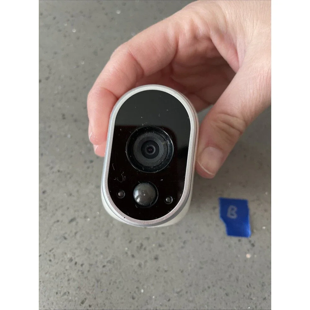 (M) Arlo NETGEAR VMC3030 HD Security Camera Magnetic